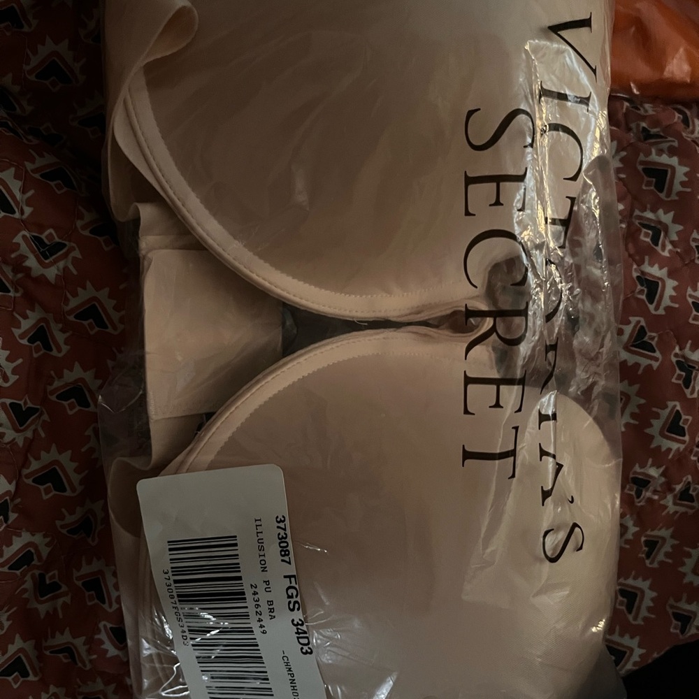 Victoria’s Secret bra